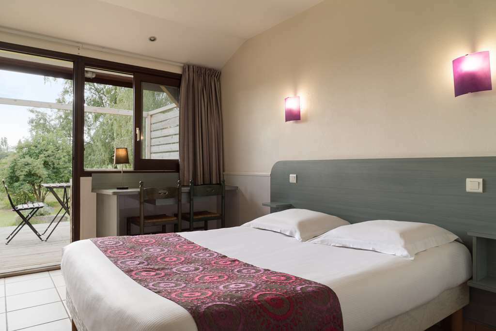 Logis Hotel Restaurant La Vieille Ferme Sancé 객실 사진